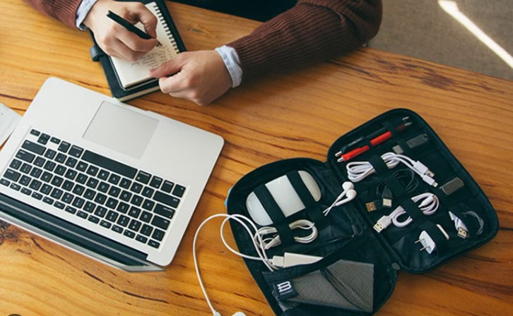 Smart Travel Organizer